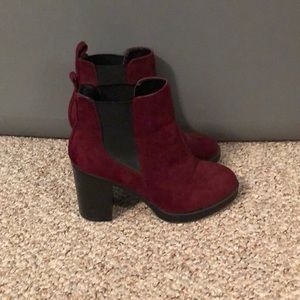 Platform Chelsea boots